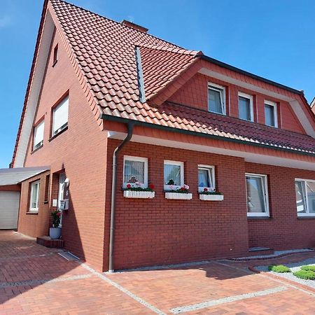Ferienwohnung Leni Erstes Og Inkl Balkon Gartenblick Kostenfreier Parkplatz Stadtnah Aber Ruhig Gelegen Meppen Luaran gambar