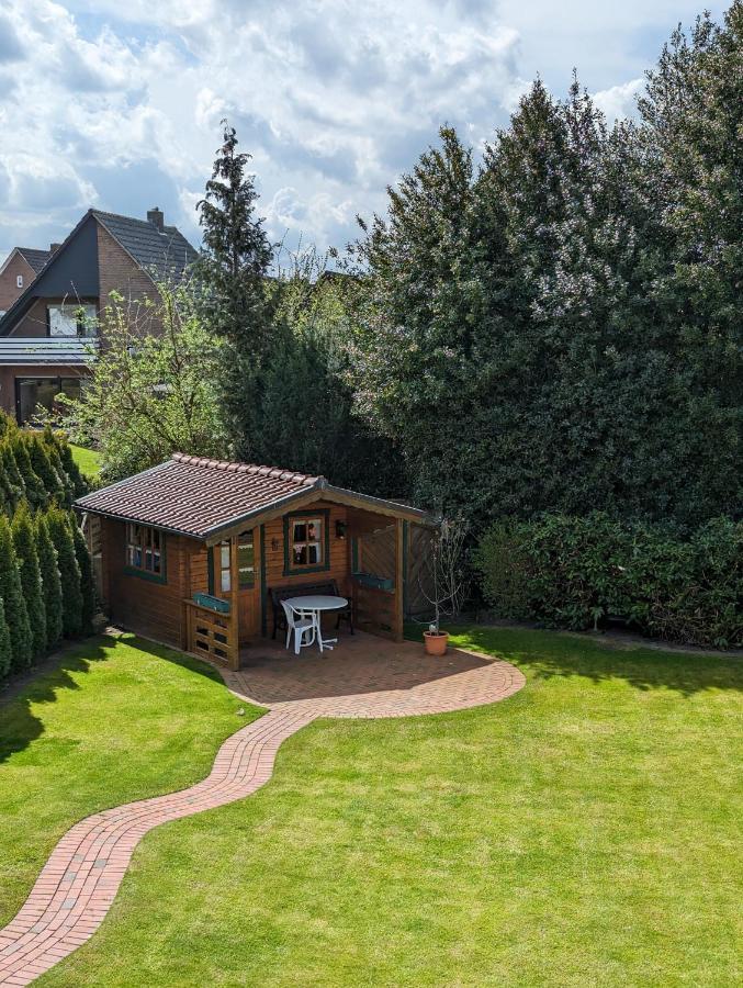 Ferienwohnung Leni Erstes Og Inkl Balkon Gartenblick Kostenfreier Parkplatz Stadtnah Aber Ruhig Gelegen Meppen Luaran gambar